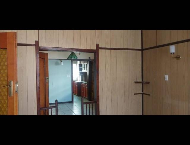 3 BEDROOM HOUSE FOR SALE IN KENSINGTON